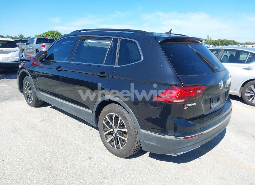 Photo 3 of 2021 Volkswagen Tiguan 2.0T SE/2.0T SE R-LINE BLACK/2.0T SEL (VIN 3VV3B7AX7MM050703)