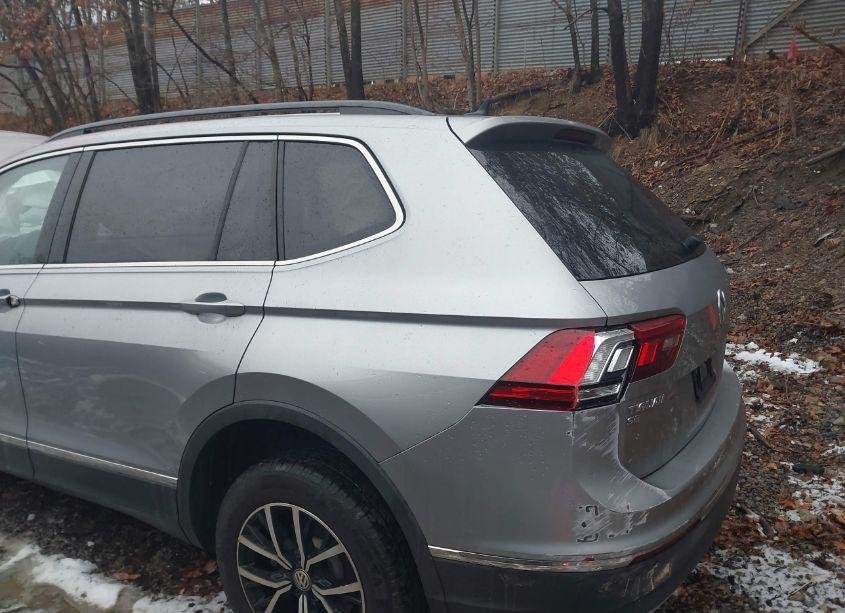 Photo 12 of 2021 Volkswagen Tiguan 2.0T SE/2.0T SE R-LINE BLACK/2.0T SEL (VIN 3VV3B7AX7MM065881)