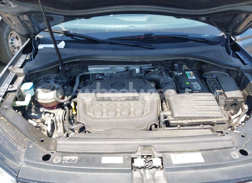 Photo 10 of 2021 Volkswagen Tiguan 2.0T SE/2.0T SE R-LINE BLACK/2.0T SEL (VIN 3VV3B7AX7MM113248)