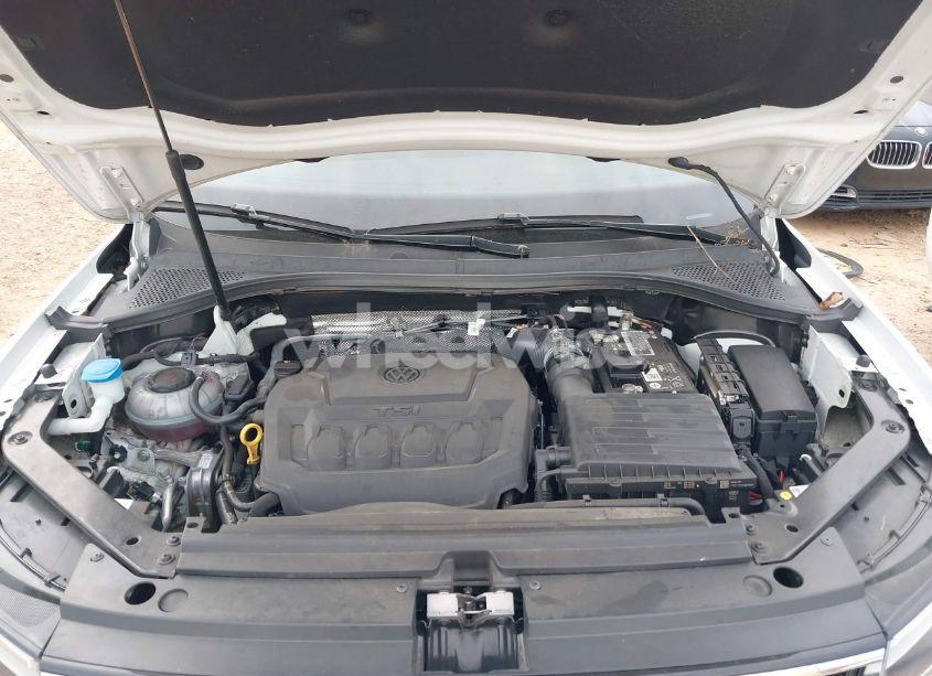 Photo 10 of 2022 Volkswagen Tiguan 2.0T SE (VIN 3VV3B7AX7NM035703)