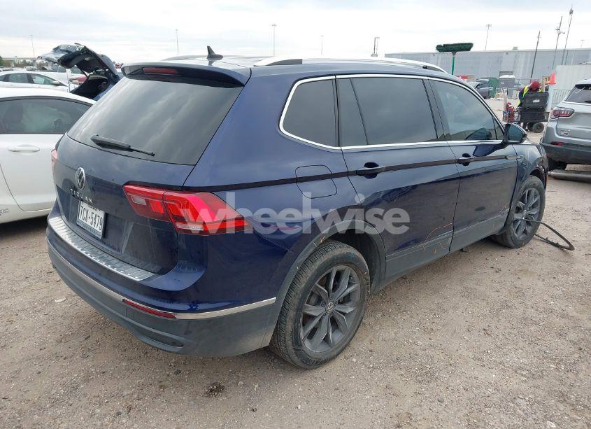 Photo 4 of 2022 Volkswagen Tiguan 2.0T SE (VIN 3VV3B7AX7NM139656)
