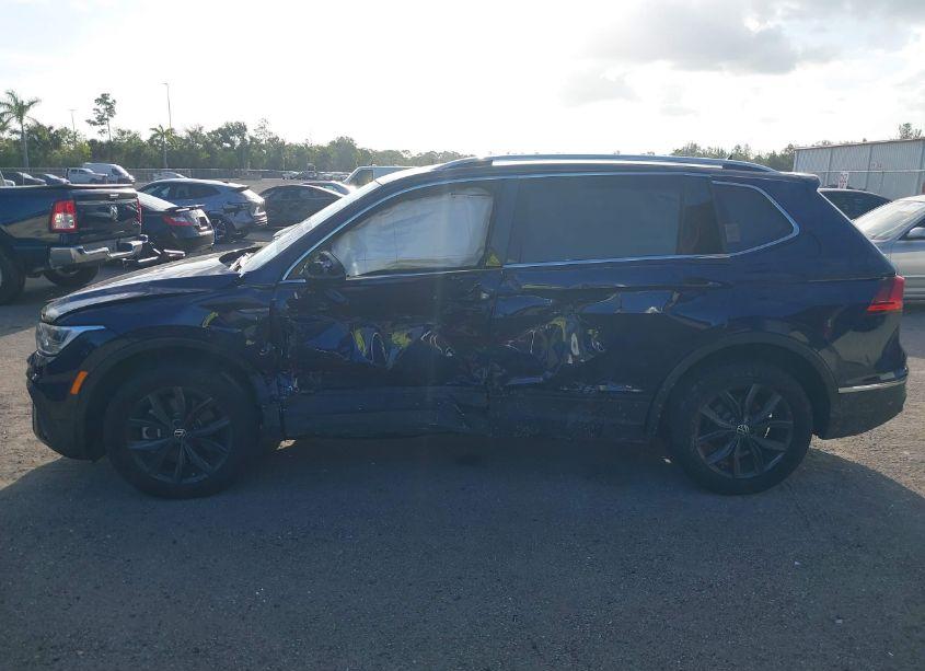 Photo 14 of 2022 Volkswagen Tiguan 2.0T SE (VIN 3VV3B7AX7NM166968)