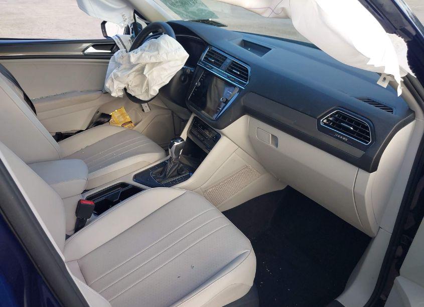 Photo 5 of 2022 Volkswagen Tiguan 2.0T SE (VIN 3VV3B7AX7NM166968)