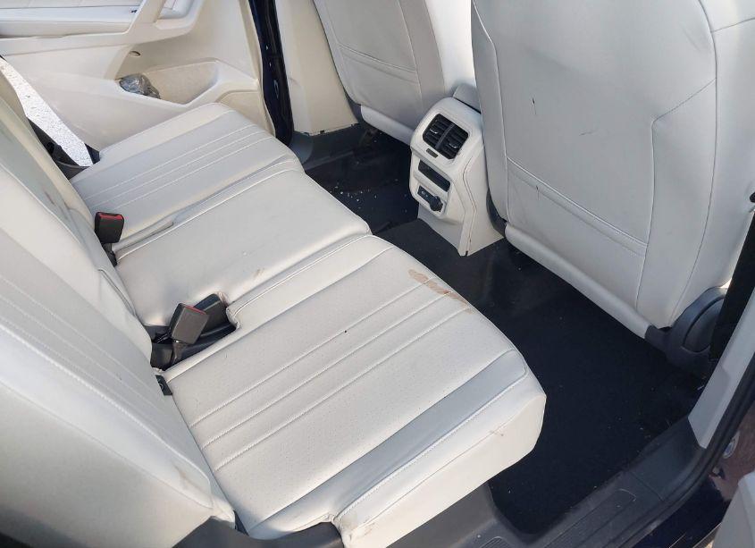 Photo 8 of 2022 Volkswagen Tiguan 2.0T SE (VIN 3VV3B7AX7NM166968)