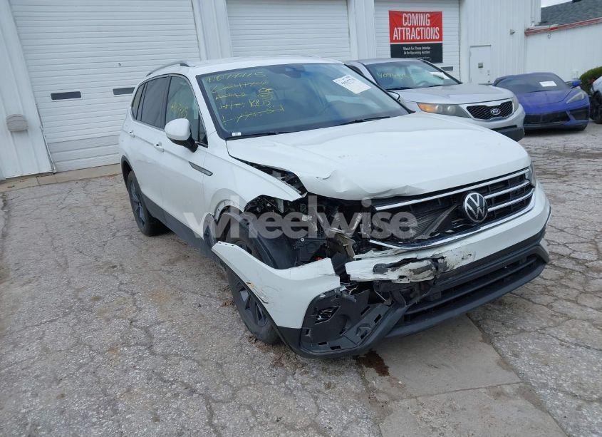 Photo 6 of 2022 Volkswagen Tiguan 2.0T SE (VIN 3VV3B7AX7NM172639)