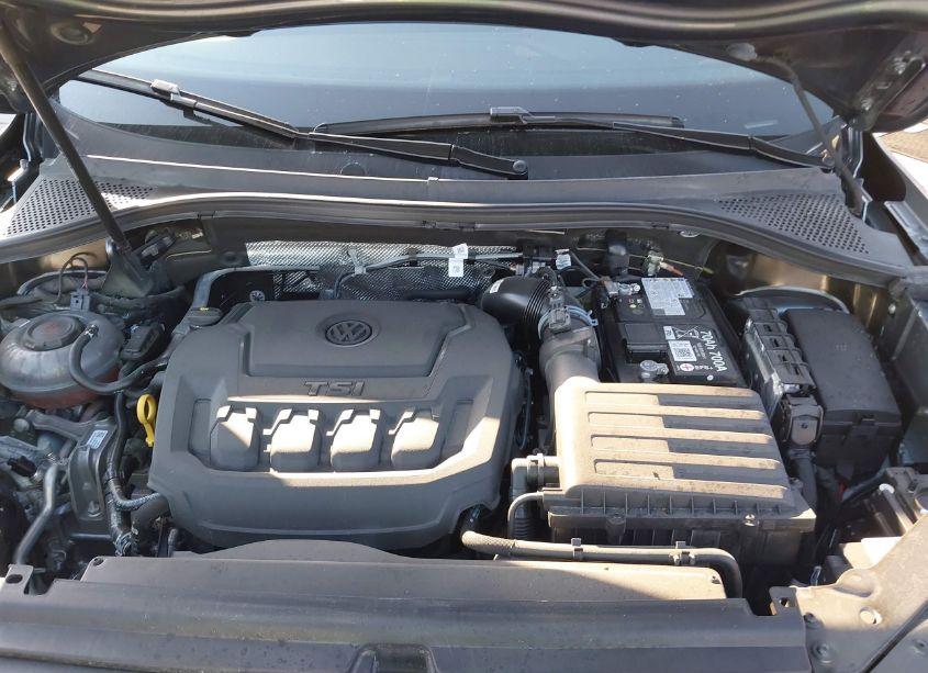 Photo 10 of 2024 Volkswagen Tiguan 2.0T SE/WOLFSBURG EDITION (VIN 3VV3B7AX7RM045038)