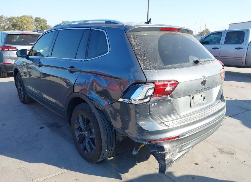 Photo 3 of 2024 Volkswagen Tiguan 2.0T SE/WOLFSBURG EDITION (VIN 3VV3B7AX7RM045038)