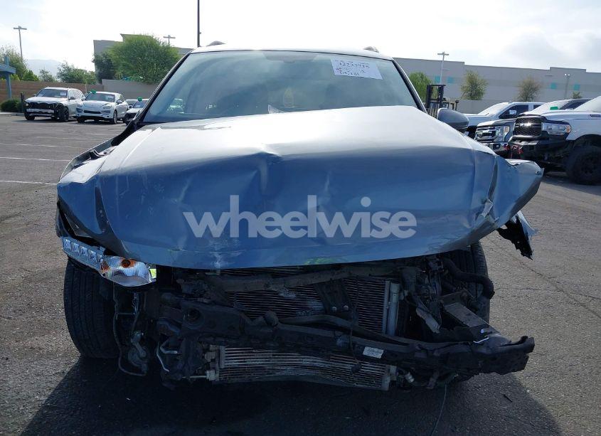 Photo 13 of 2018 Volkswagen Tiguan 2.0T SE/2.0T SEL (VIN 3VV3B7AX8JM049913)