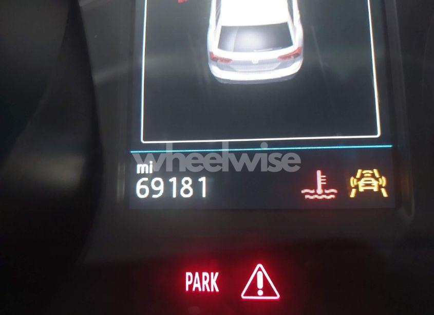 Photo 16 of 2018 Volkswagen Tiguan 2.0T SE/2.0T SEL (VIN 3VV3B7AX8JM049913)