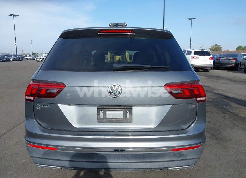 Photo 17 of 2018 Volkswagen Tiguan 2.0T SE/2.0T SEL (VIN 3VV3B7AX8JM049913)