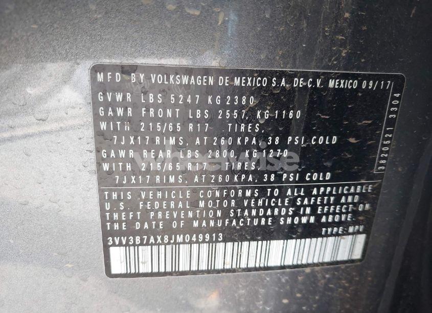 Photo 9 of 2018 Volkswagen Tiguan 2.0T SE/2.0T SEL (VIN 3VV3B7AX8JM049913)