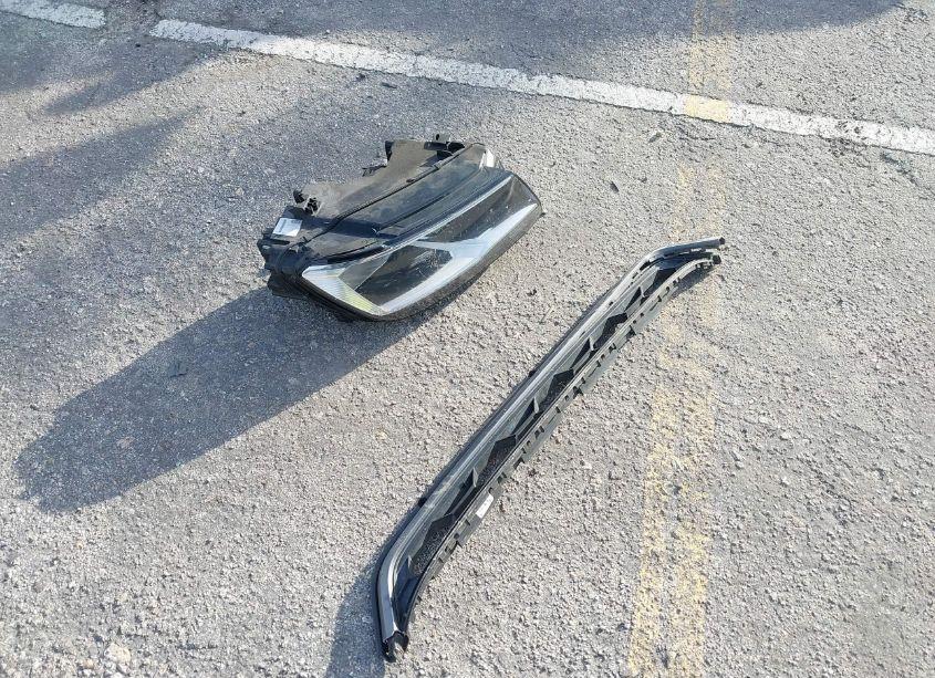 Photo 12 of 2018 Volkswagen Tiguan 2.0T SE/2.0T SEL (VIN 3VV3B7AX8JM199472)