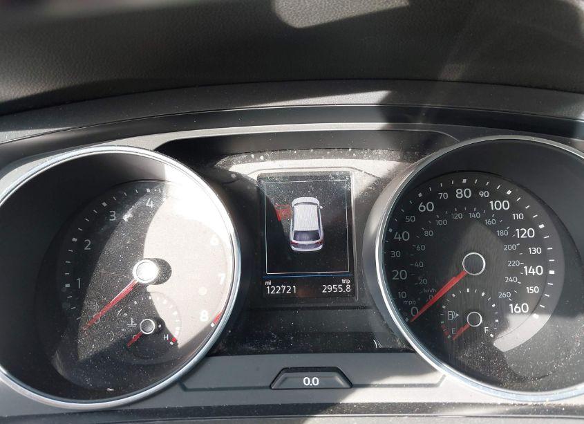 Photo 7 of 2018 Volkswagen Tiguan 2.0T SE/2.0T SEL (VIN 3VV3B7AX8JM199472)