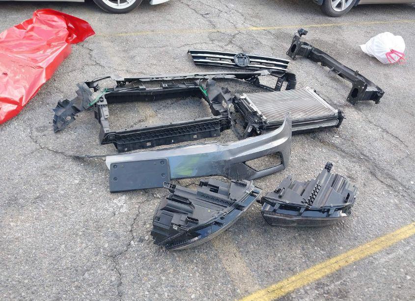 Photo 12 of 2019 Volkswagen Tiguan 2.0T SE/2.0T SEL/2.0T SEL R-LINE/2.0T SEL R-LINE BLACK (VIN 3VV3B7AX8KM007369)