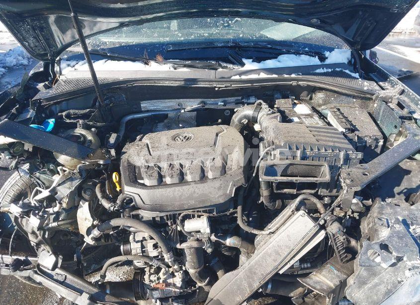 Photo 10 of 2019 Volkswagen Tiguan 2.0T SE/2.0T SEL/2.0T SEL R-LINE/2.0T SEL R-LINE BLACK (VIN 3VV3B7AX8KM064509)