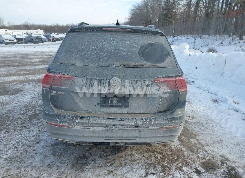 Photo 16 of 2019 Volkswagen Tiguan 2.0T SE/2.0T SEL/2.0T SEL R-LINE/2.0T SEL R-LINE BLACK (VIN 3VV3B7AX8KM083979)