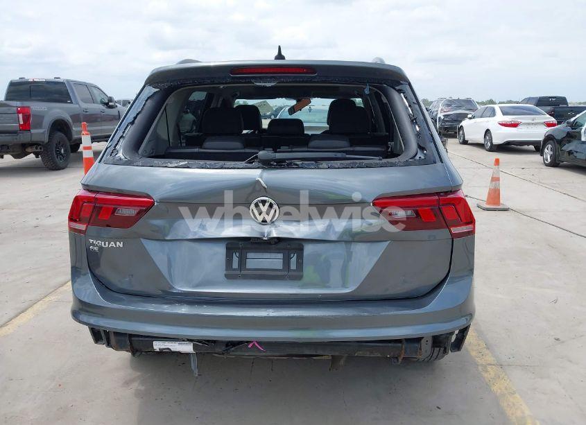 Photo 17 of 2019 Volkswagen Tiguan 2.0T SE/2.0T SEL/2.0T SEL R-LINE/2.0T SEL R-LINE BLACK (VIN 3VV3B7AX8KM144134)