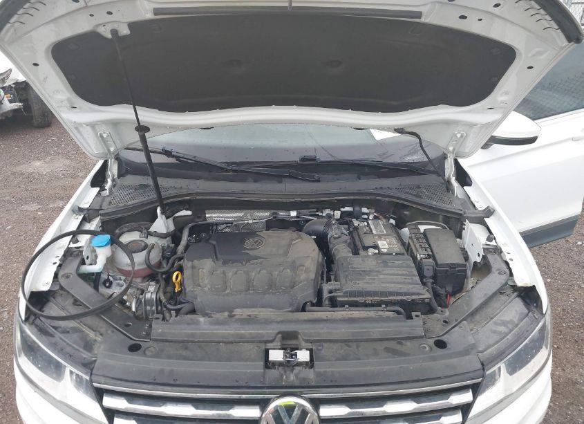 Photo 10 of 2020 Volkswagen Tiguan 2.0T SE/2.0T SE R-LINE BLACK/2.0T SEL (VIN 3VV3B7AX8LM015053)