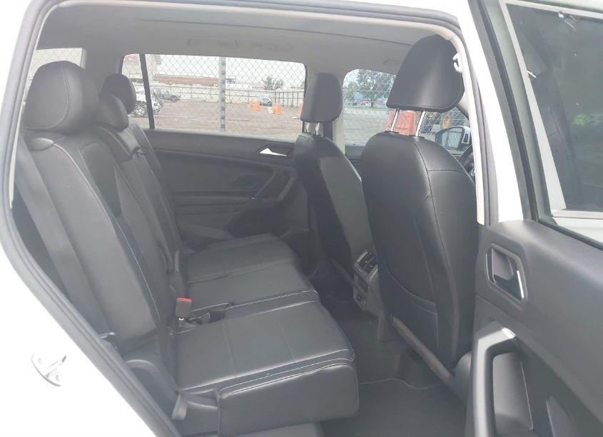 Photo 8 of 2020 Volkswagen Tiguan 2.0T SE/2.0T SE R-LINE BLACK/2.0T SEL (VIN 3VV3B7AX8LM015053)