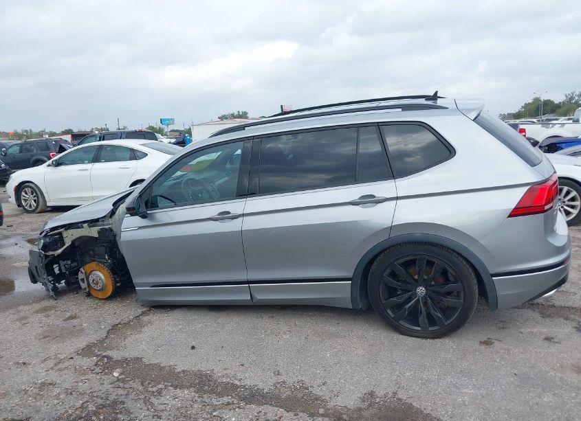 Photo 14 of 2021 Volkswagen Tiguan 2.0T SE/2.0T SE R-LINE BLACK/2.0T SEL (VIN 3VV3B7AX8MM018438)