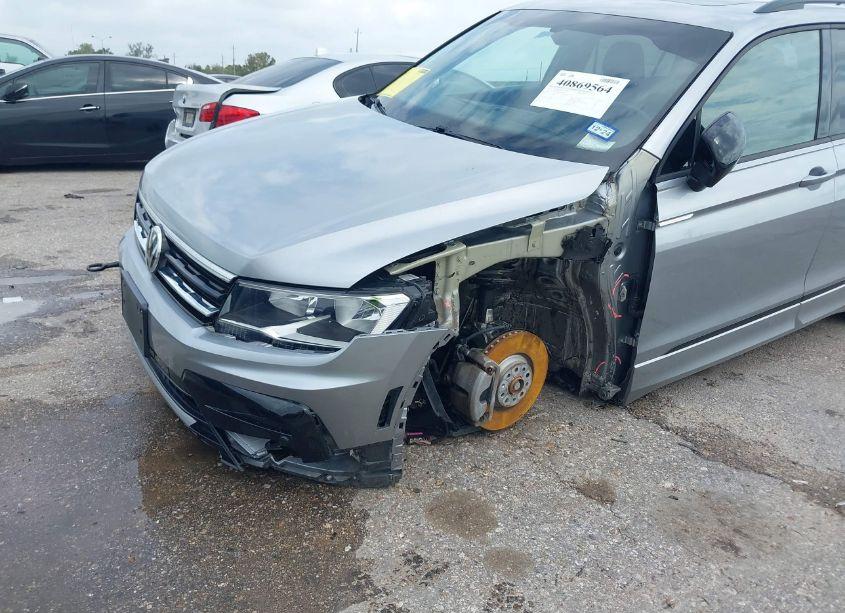 Photo 6 of 2021 Volkswagen Tiguan 2.0T SE/2.0T SE R-LINE BLACK/2.0T SEL (VIN 3VV3B7AX8MM018438)