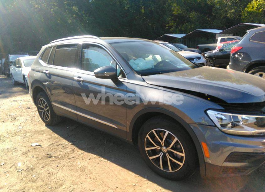 2021 Volkswagen Tiguan 2.0T SE/2.0T SE R-LINE BLACK/2.0T SEL (VIN 3VV3B7AX8MM050709) main photo