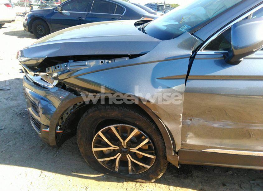 Photo 6 of 2021 Volkswagen Tiguan 2.0T SE/2.0T SE R-LINE BLACK/2.0T SEL (VIN 3VV3B7AX8MM050709)