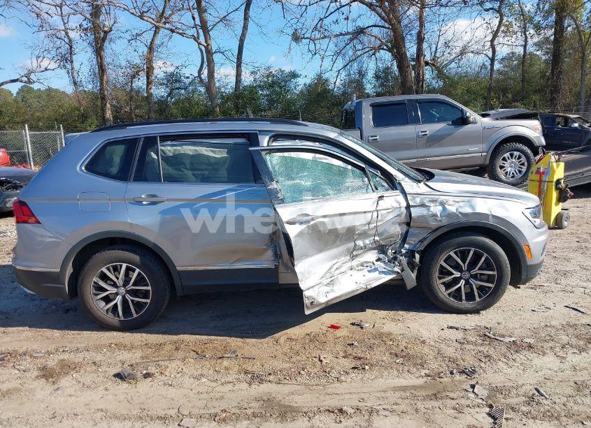 Photo 13 of 2021 Volkswagen Tiguan 2.0T SE/2.0T SE R-LINE BLACK/2.0T SEL (VIN 3VV3B7AX8MM103764)