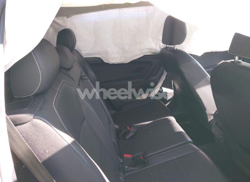 Photo 8 of 2021 Volkswagen Tiguan 2.0T SE/2.0T SE R-LINE BLACK/2.0T SEL (VIN 3VV3B7AX8MM103764)