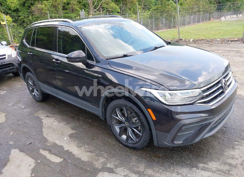 2022 Volkswagen Tiguan 2.0T SE (VIN 3VV3B7AX8NM060805) main photo