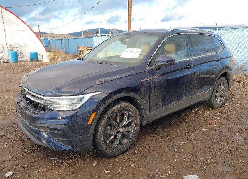 Photo 2 of 2022 Volkswagen Tiguan 2.0T SE (VIN 3VV3B7AX8NM135759)