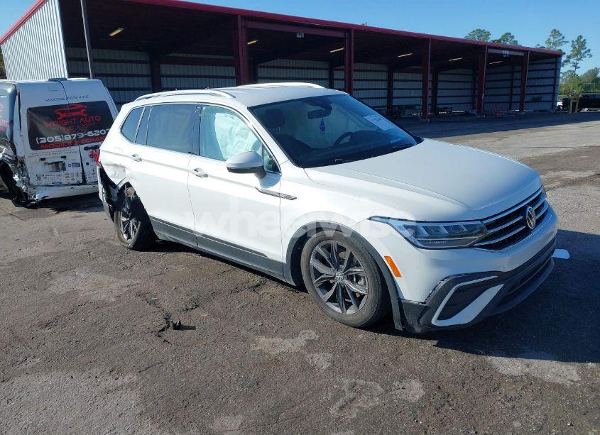 2023 Volkswagen Tiguan 2.0T SE (VIN 3VV3B7AX8PM113103) main photo