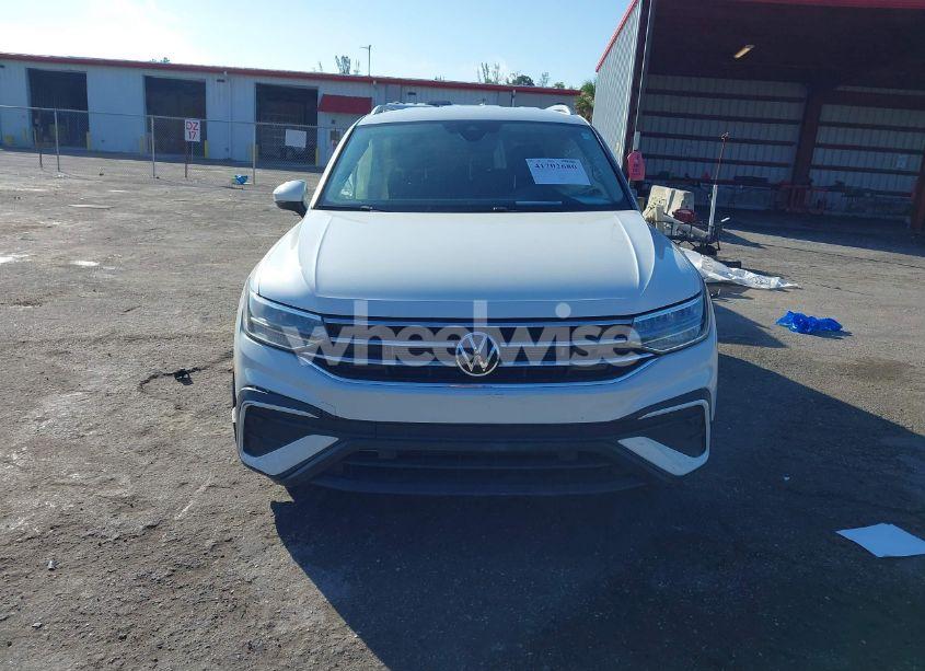 Photo 13 of 2023 Volkswagen Tiguan 2.0T SE (VIN 3VV3B7AX8PM113103)