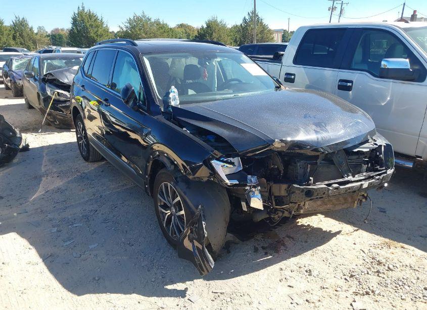 2018 Volkswagen Tiguan 2.0T SE/2.0T SEL (VIN 3VV3B7AX9JM218787) main photo