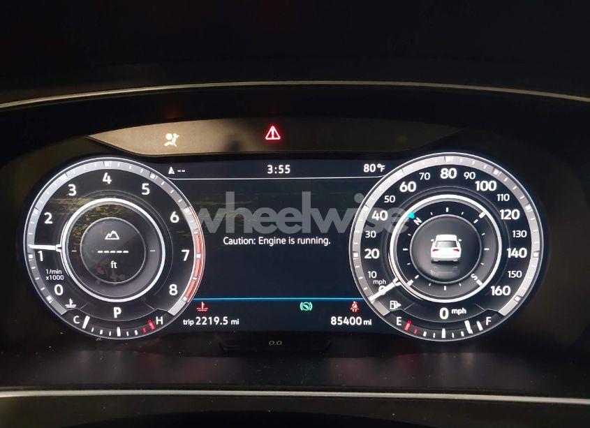 Photo 15 of 2019 Volkswagen Tiguan 2.0T SE/2.0T SEL/2.0T SEL R-LINE/2.0T SEL R-LINE BLACK (VIN 3VV3B7AX9KM030028)