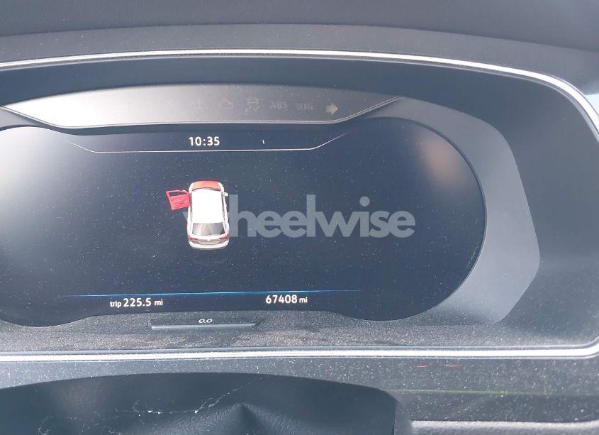 Photo 15 of 2019 Volkswagen Tiguan 2.0T SE/2.0T SEL/2.0T SEL R-LINE/2.0T SEL R-LINE BLACK (VIN 3VV3B7AX9KM039876)