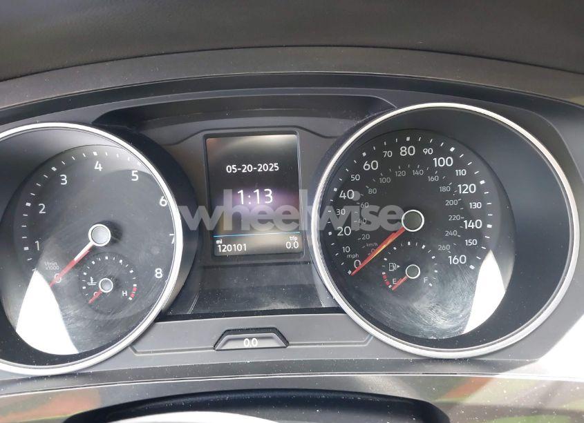 Photo 7 of 2019 Volkswagen Tiguan 2.0T SE/2.0T SEL/2.0T SEL R-LINE/2.0T SEL R-LINE BLACK (VIN 3VV3B7AX9KM057438)