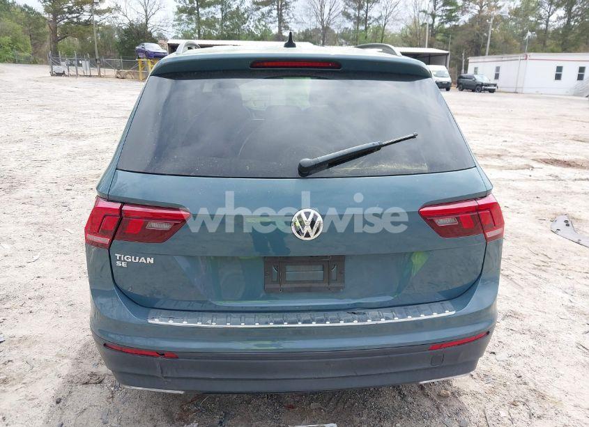 Photo 17 of 2019 Volkswagen Tiguan 2.0T SE/2.0T SEL/2.0T SEL R-LINE/2.0T SEL R-LINE BLACK (VIN 3VV3B7AX9KM094585)
