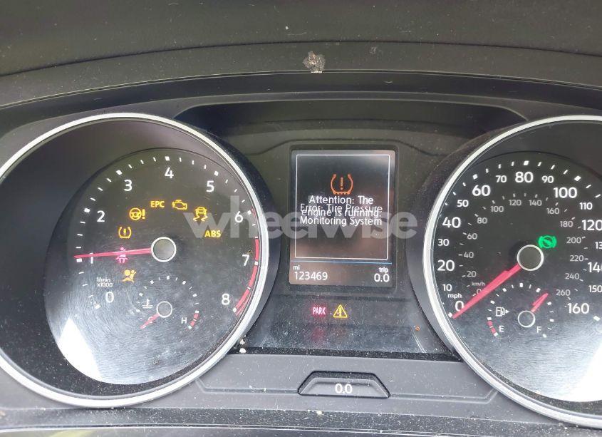 Photo 7 of 2019 Volkswagen Tiguan 2.0T SE/2.0T SEL/2.0T SEL R-LINE/2.0T SEL R-LINE BLACK (VIN 3VV3B7AX9KM094585)