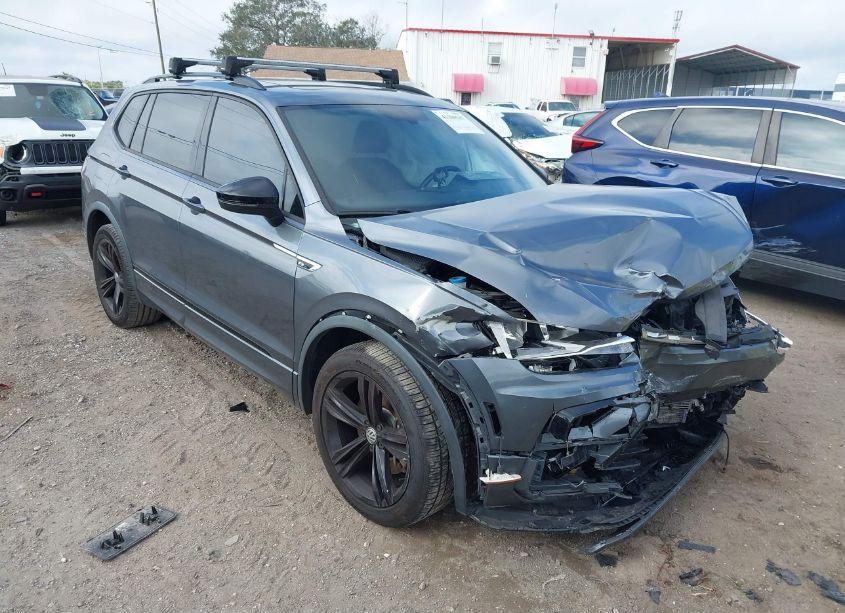 2019 Volkswagen Tiguan 2.0T SE/2.0T SEL/2.0T SEL R-LINE/2.0T SEL R-LINE BLACK (VIN 3VV3B7AX9KM134454) main photo