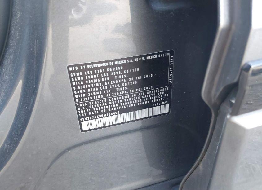 Photo 9 of 2019 Volkswagen Tiguan 2.0T SE/2.0T SEL/2.0T SEL R-LINE/2.0T SEL R-LINE BLACK (VIN 3VV3B7AX9KM134454)