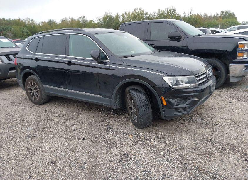 2020 Volkswagen Tiguan 2.0T SE/2.0T SE R-LINE BLACK/2.0T SEL (VIN 3VV3B7AX9LM080297) main photo