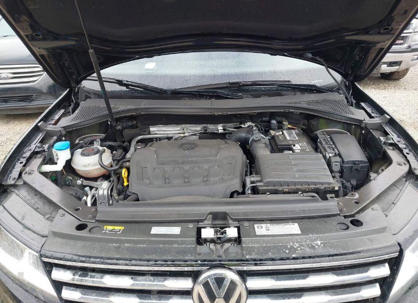 Photo 10 of 2020 Volkswagen Tiguan 2.0T SE/2.0T SE R-LINE BLACK/2.0T SEL (VIN 3VV3B7AX9LM080297)