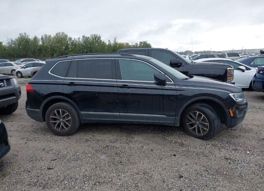 Photo 13 of 2020 Volkswagen Tiguan 2.0T SE/2.0T SE R-LINE BLACK/2.0T SEL (VIN 3VV3B7AX9LM080297)
