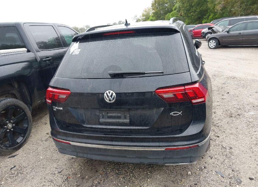 Photo 16 of 2020 Volkswagen Tiguan 2.0T SE/2.0T SE R-LINE BLACK/2.0T SEL (VIN 3VV3B7AX9LM080297)