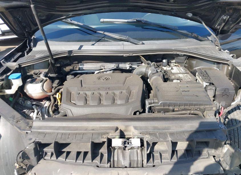 Photo 10 of 2020 Volkswagen Tiguan 2.0T SE/2.0T SE R-LINE BLACK/2.0T SEL (VIN 3VV3B7AX9LM098668)