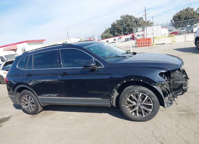 Photo 14 of 2020 Volkswagen Tiguan 2.0T SE/2.0T SE R-LINE BLACK/2.0T SEL (VIN 3VV3B7AX9LM098668)