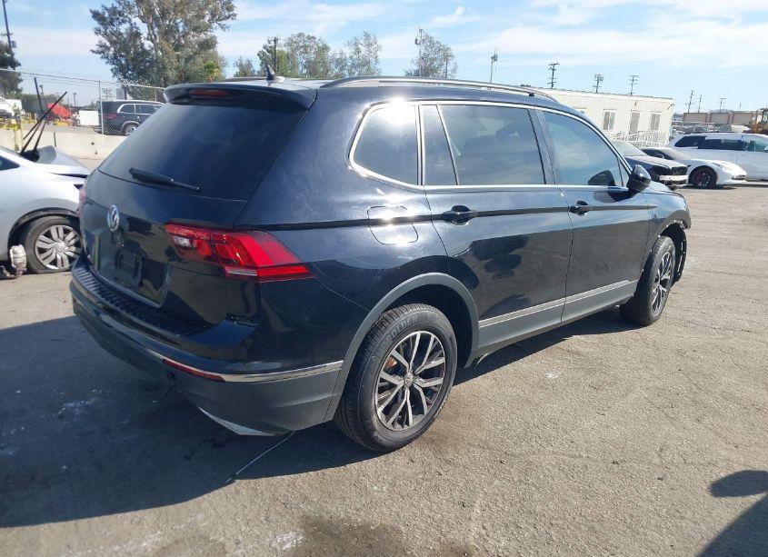 Photo 4 of 2020 Volkswagen Tiguan 2.0T SE/2.0T SE R-LINE BLACK/2.0T SEL (VIN 3VV3B7AX9LM098668)