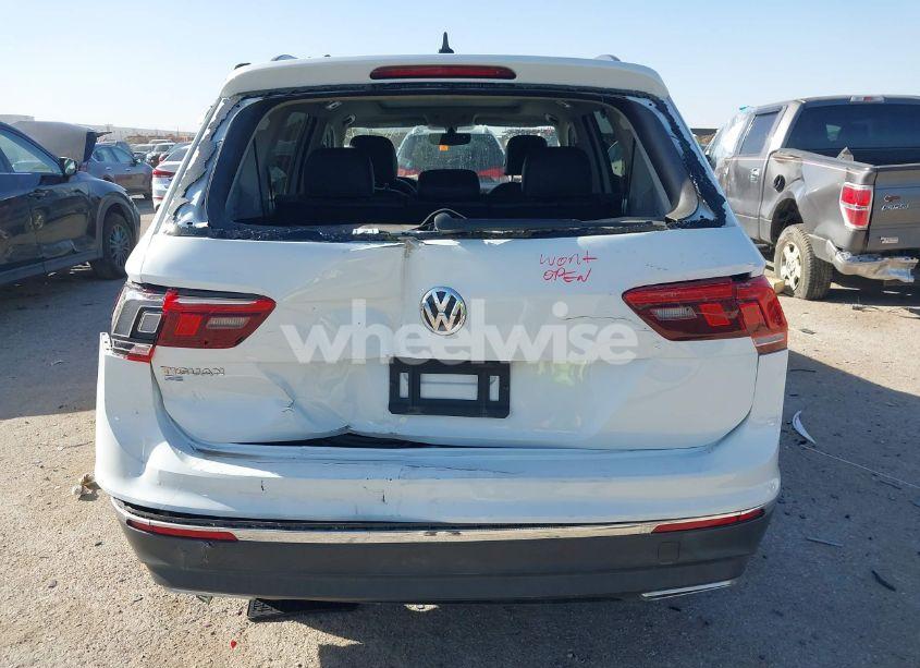 Photo 16 of 2021 Volkswagen Tiguan 2.0T SE/2.0T SE R-LINE BLACK/2.0T SEL (VIN 3VV3B7AX9MM051920)