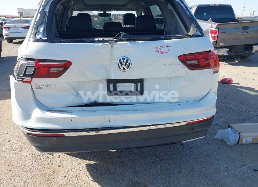 Photo 6 of 2021 Volkswagen Tiguan 2.0T SE/2.0T SE R-LINE BLACK/2.0T SEL (VIN 3VV3B7AX9MM051920)